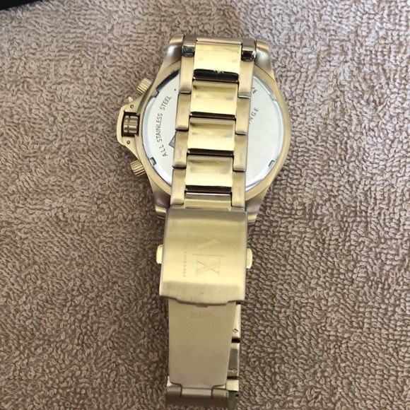 A | X Armani Exchange Gold Watch Almost like New - Picture 4 of 6